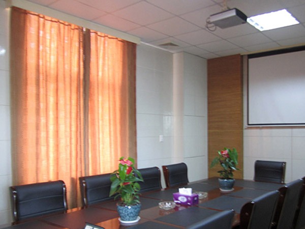 羞羞漫画WWW成人漫画樱泰會議室